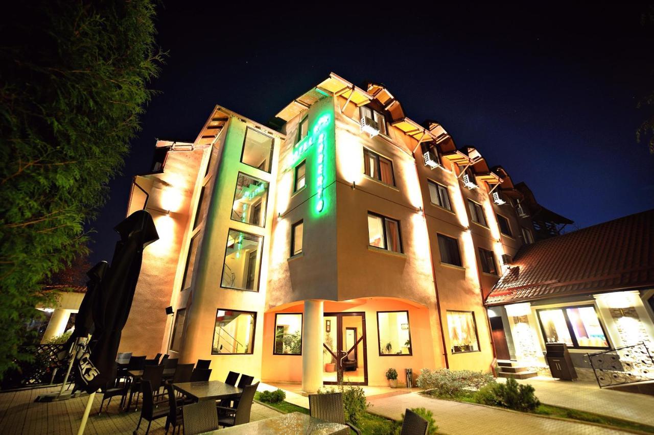 Hotel Roberto Slanic Prahova Экстерьер фото